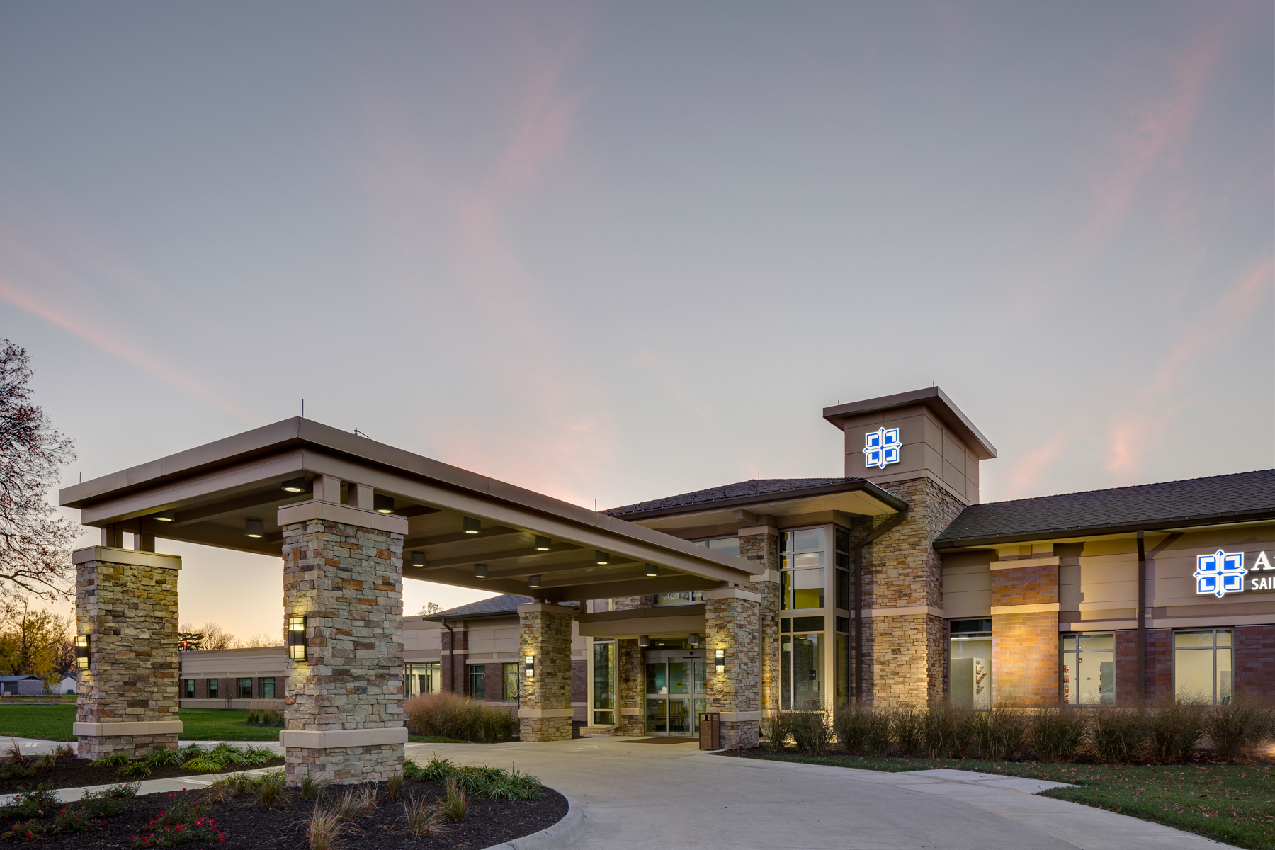 Anderson County Hospital Exterior Building and Front Entrance