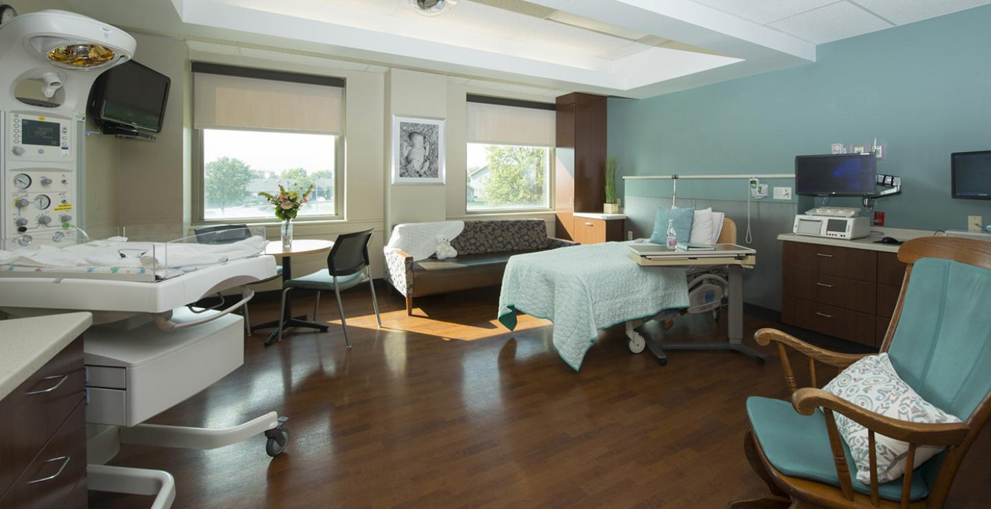 Interior of Saint Luke's North Hospital