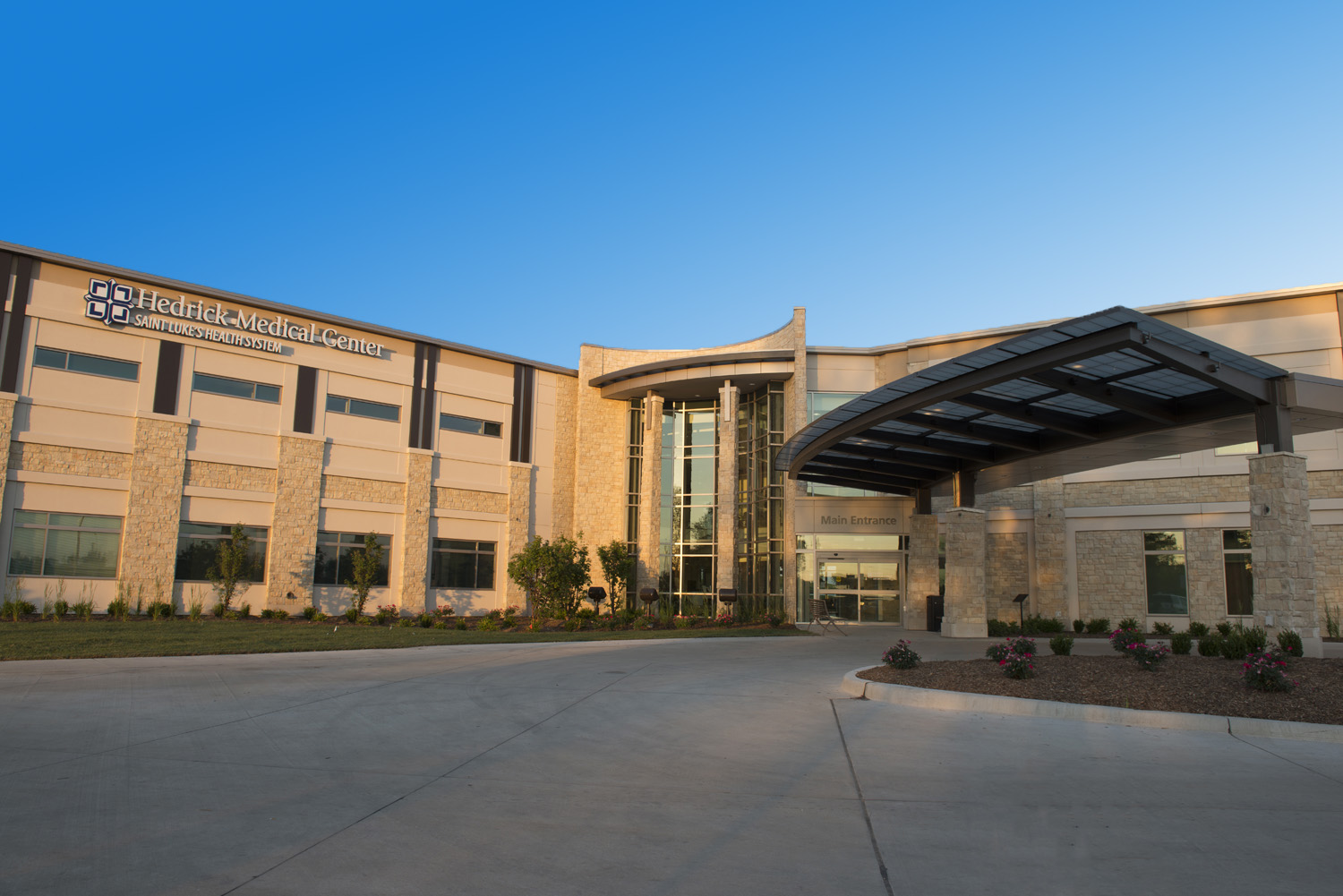 Hedrick Medical Center Entrance and Circle Drive