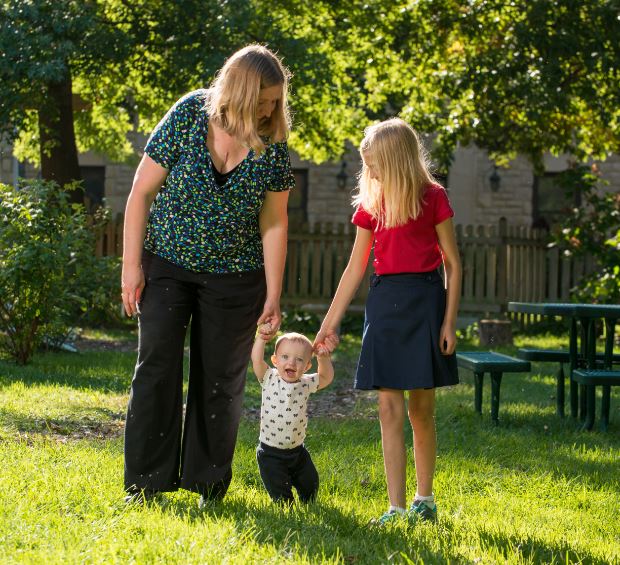 Two surgical Teams Save Pregnant Mom With Marfan Syndrome