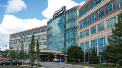 Saint Luke's East Hospital exterior view